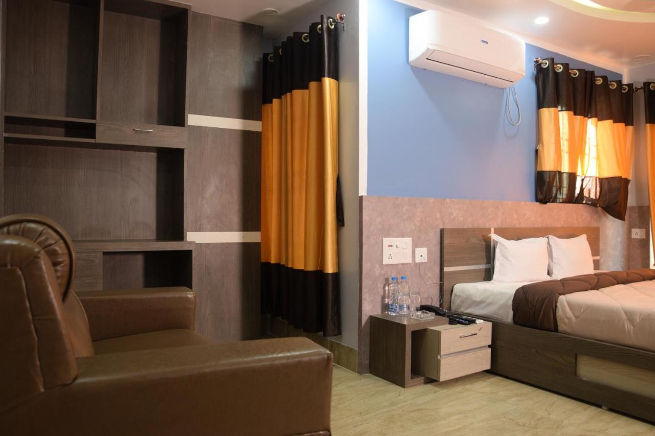 Hotel Nandini Baharampur Exterior photo